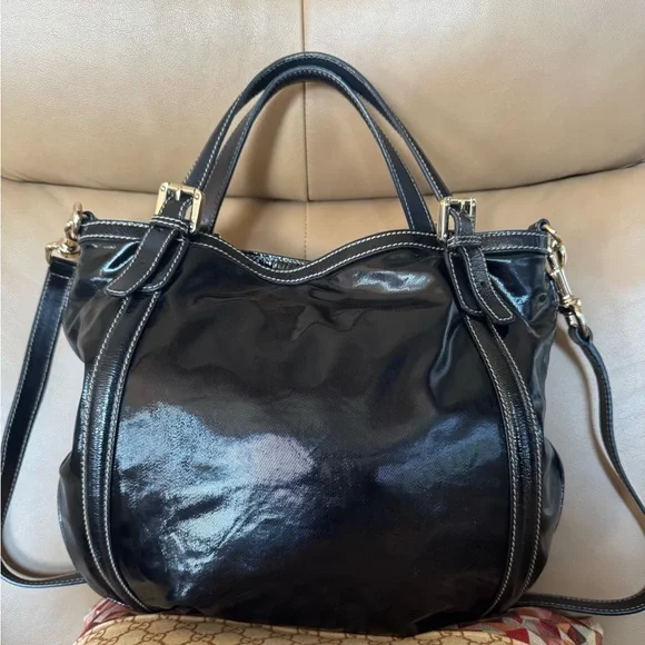 GUCCI Black Dialux Britt Hobo In EUC - Picture 5 of 13